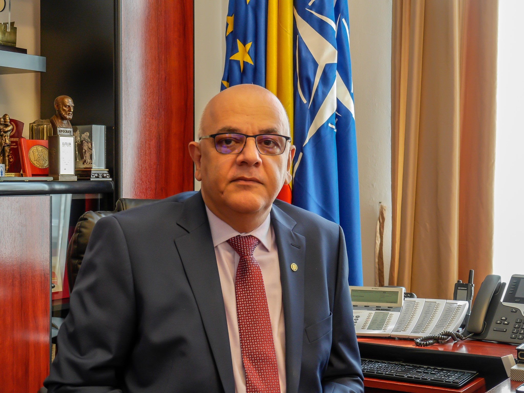 Raed Arafat răspunde acuzațiilor: „N-am fost la DNA. Da, sunt pus sub acuzare… înainte să fiu audiat”