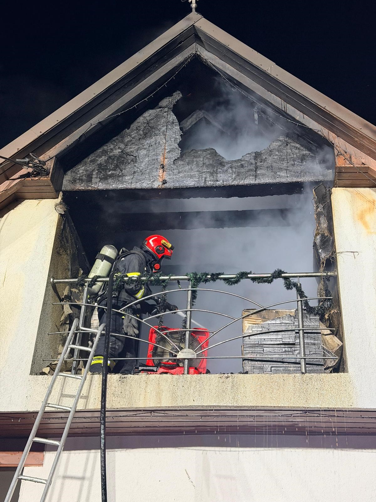 Două intervenții ale pompierilor în această dimineață