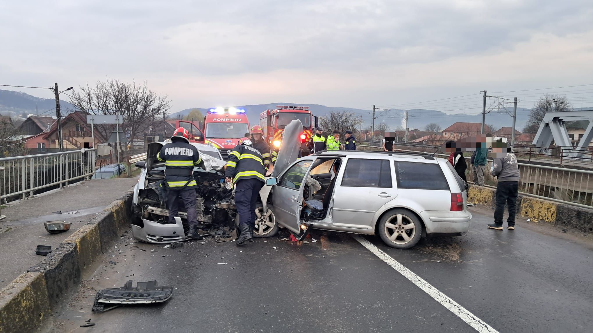 Accident rutier la Albești: patru persoane transportate la spital